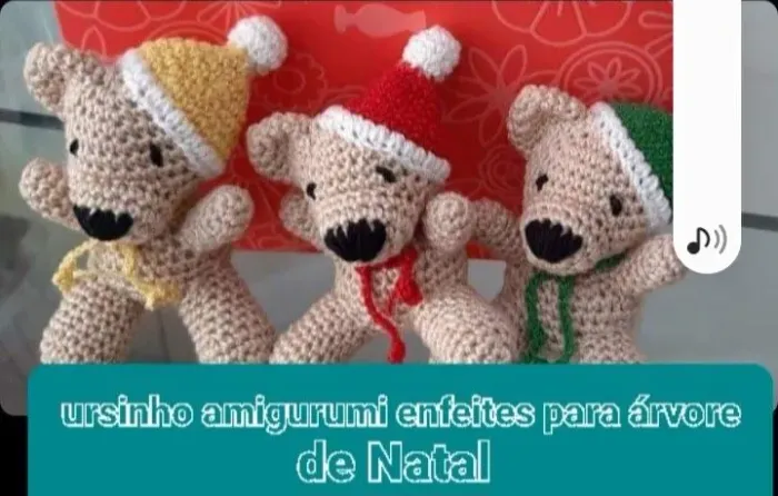 Mini ursinho amigurumi natalino 