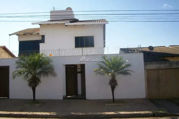 Sobrado 4 quartos Jardim Atlântico Goiânia