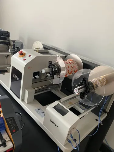 Impressora de rótulos digital versa press + cortadora digital VR30