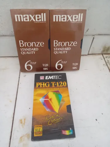3 fitas VHS lacradas Maxell Bronze e EMTEC PHG T-120