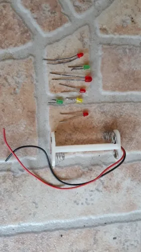Mini Lâmpadas + Suporte para Pilhas