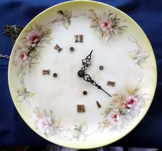 Relógio Herveg Pendular de Parede em Porcelana Pintado à Mão ( Colecionador ou Decoração) 