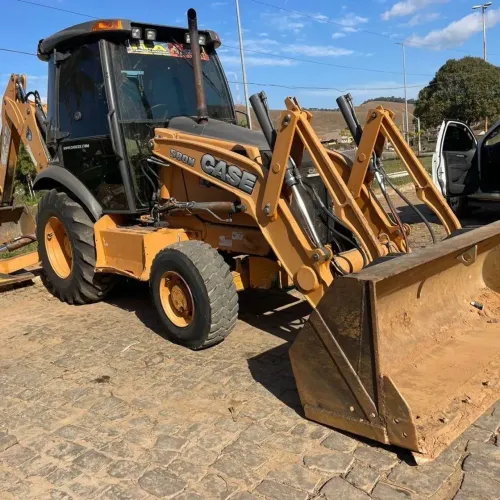 Retroescavadeira Case 580N 2014/14 - Entrada R$15.000,00