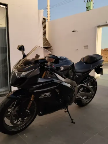 Suzuki GSX-R 1000 2013 Preta