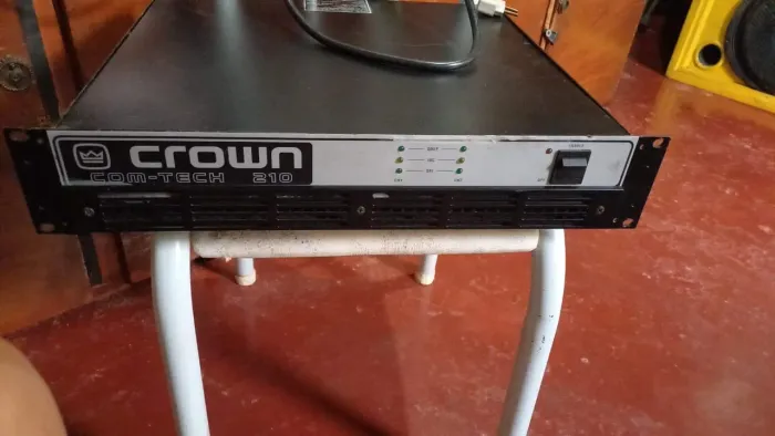 Amplificador Crown Com-Tech 210