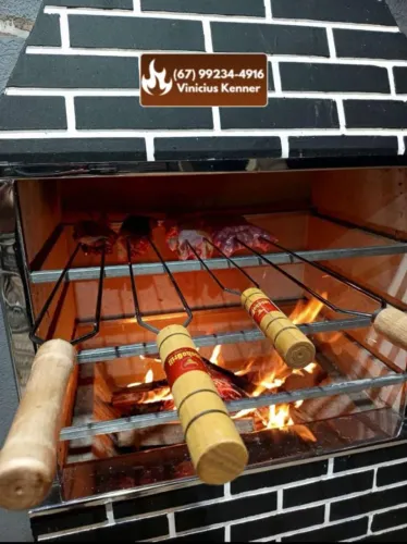 Churrasqueira Tijolinho Completa (não volta fumaça e resiste a altas temperaturas)