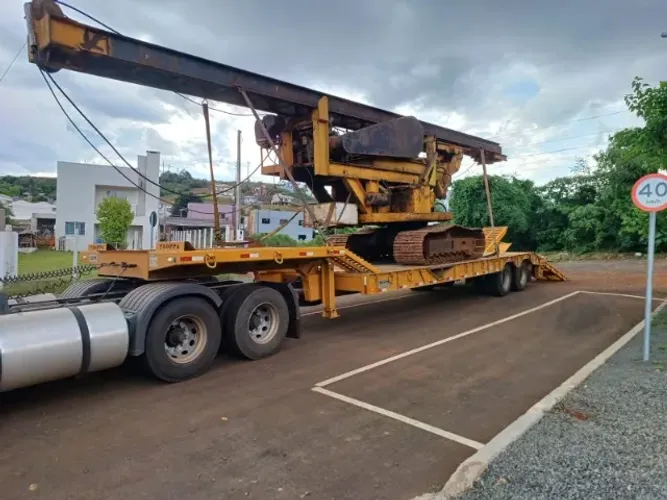 Vendo máquina Bate Estaca