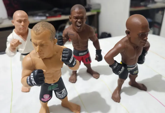 FIGURA AÇÃO UFC ORIGINAL PARA COLECIONADOR. 139 CADA. FAÇA SUA ESCOLHAS EFETUE COMPRA
