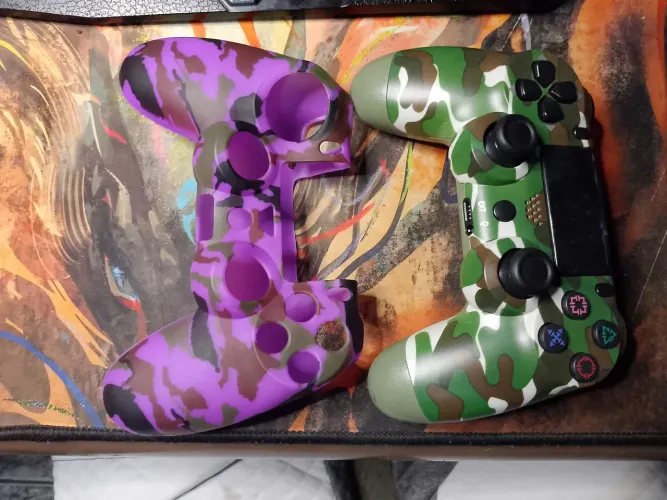 Controle de PS4 camuflado capinha de brinde