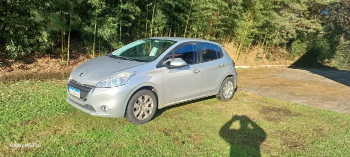Peugeot 208 Active/active Pack 1.5 Flex 8V 5P 2016