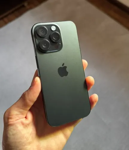 iPhone 16 Pro Preto 128GB (NOVO)