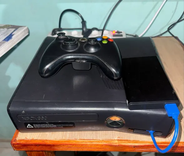 XBOX 360 Slim desbloqueado rgh com REVISÃO RECENTE 