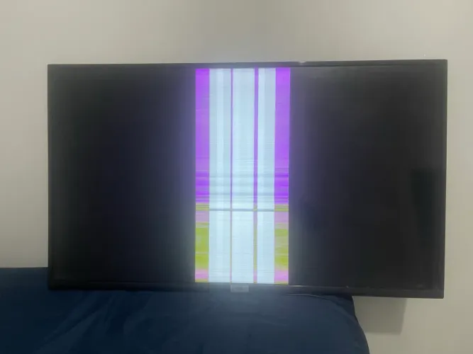 Smart Tv TCL 43 com defeito na imagem
