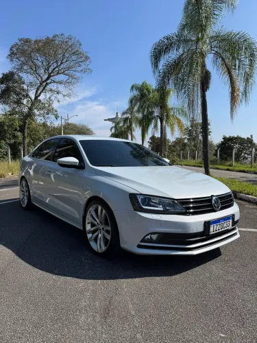 Volkswagen Jetta Highline 2.0 TSI 16V 4P Tiptronic 2017