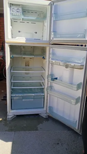 Geladeira Frost Free