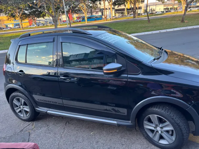 Volkswagen Crossfox 1.6 MI Total Flex 8V 5P 2012
