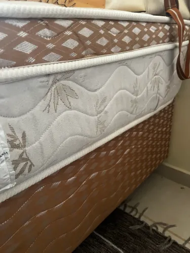 Cama Queen 