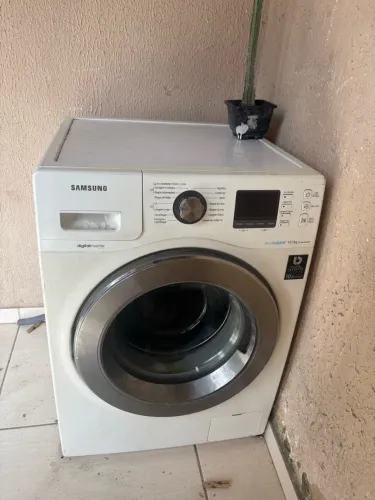 Máquina pra retira peça