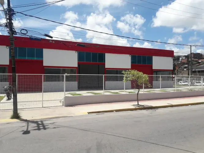 Amplo Imóvel com 720m² na Tamarineira Excelente Localização!