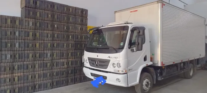 Implemento Facchini S.A. Carroceria Furgão Carga Seca - semi novo