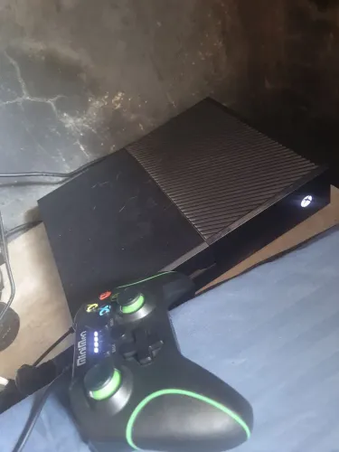 Vendo vídeo game xbox one cheio de jogos na memória só pegar e ser feliz