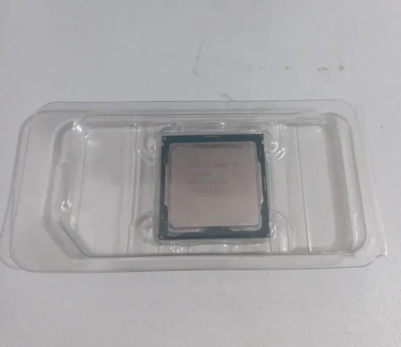 Processador Intel i5 9600k 3.70GHZ / Nona Geração / Garantia