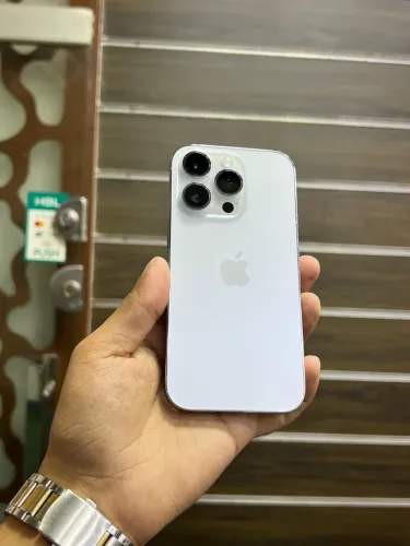 iPhone 14 Pro em perfeito estado de conservação