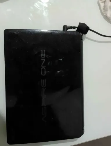 NETBOOK ASPIRE ONE PERFEITO ESTADO!