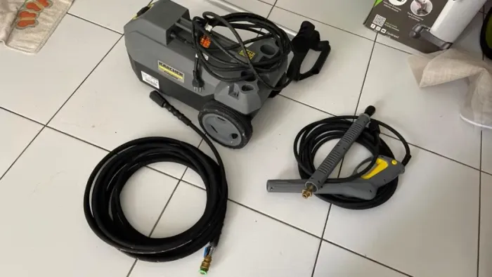 Lavadora De Alta Pressão Profissional Kärcher Hd 585 Profi 2.176 Psi/libras 500 L/h 2.200