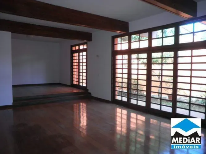 Casa com 4 quartos à venda em Belo Horizonte