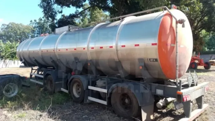 ITAÚNA/MG - SEMI REBOQUE/EGSA TANQUE M03 CARGA ANO 2013/2013 - SC1054