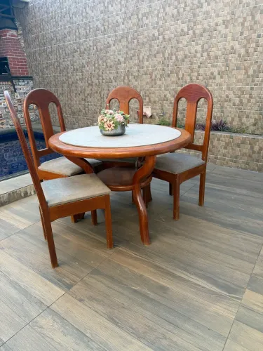 conjunto de mesa de madeira