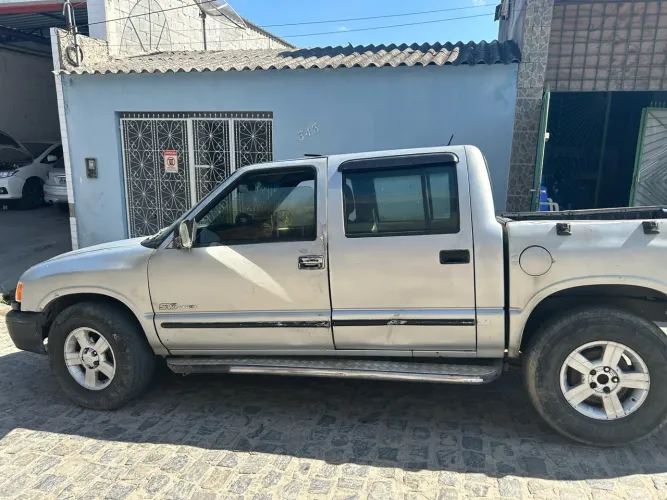 Chevrolet S10 P-up Luxe 2.5 4X4 CD TB MAX HST Dies 2000