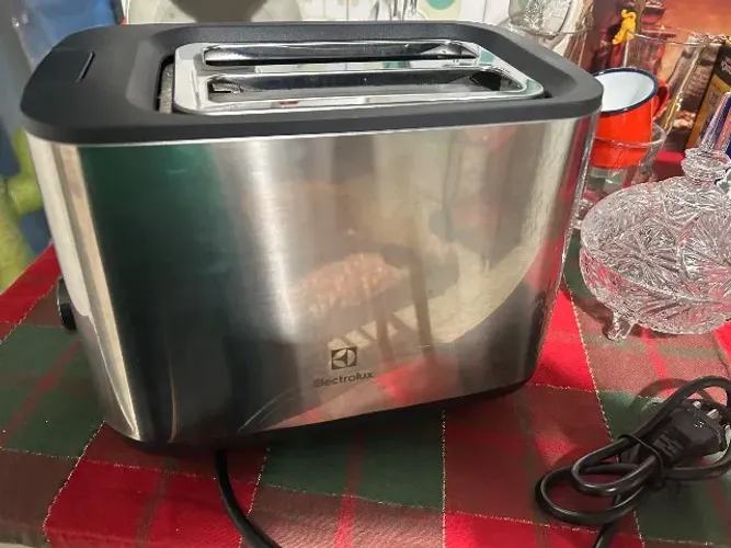 Torradeira Electrolux Inox