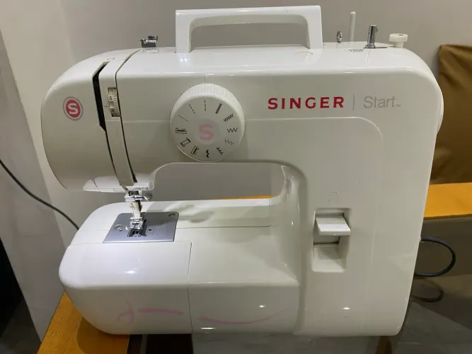 Máquina de Costura Singer Start