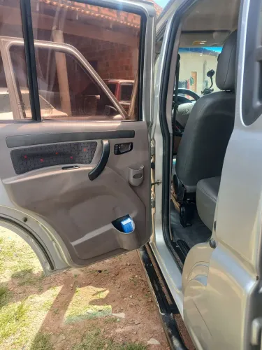 Mahindra Scorpio 2.6 CD TB Diesel Crde 4X4 2012