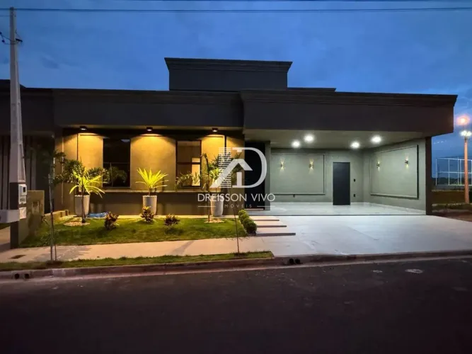Casa à Venda em Condomínio Village Provence, São José do Rio Preto - SP