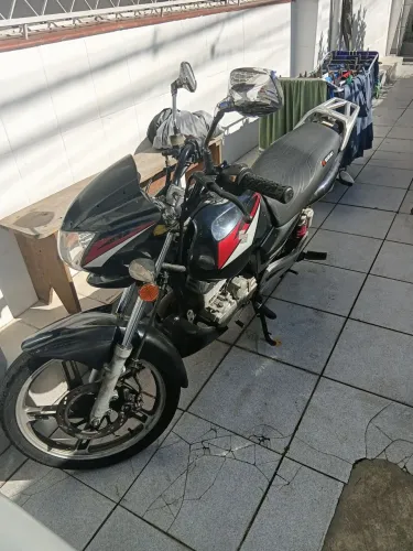 Gsr125s R$ 7,300