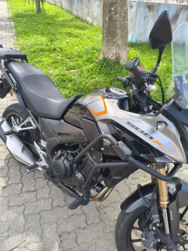 CB 500X 2023 pouco rodada para pessoa exigente