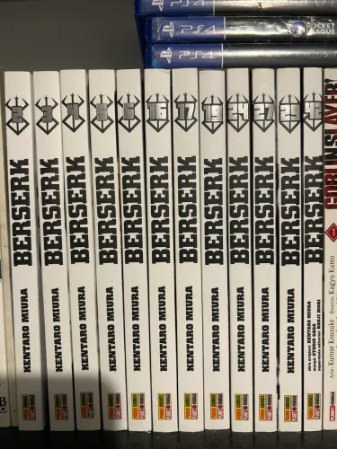 Manga Berserk (volumes avulsos)