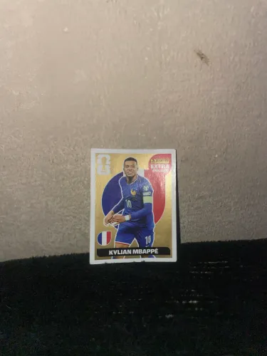 Kylian mbappé legend ouro