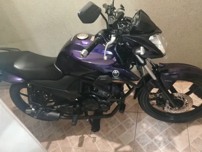 Moto fazer 2025 porta para trabalhar com aplicativo 