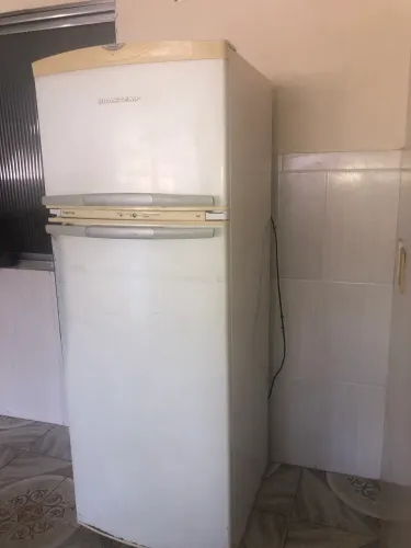 Geladeira Brastemp em bom estado para revenda de peças!