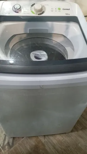Máquina de lavar roupa Consul 12kg entrega grátis pelo lalamuve três meses de garantia.