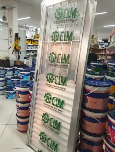 PORTA COM JANELA DE 80CM