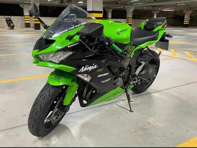 Kawasaki Zx6r 636
