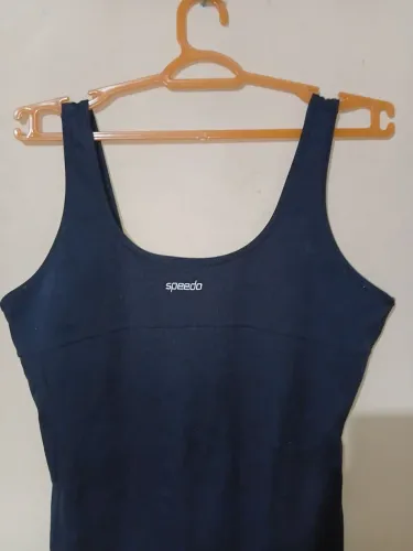 Maiô de natação feminino ORIGINAL SPEEDO. TAMANHO G. MATERIAL COM ELASTANO. PERFEITO.