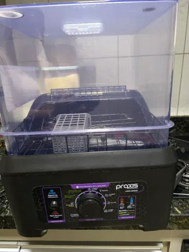 Lavadora de Louças semi nova, usada 3 x. Motivo da venda, irei me mudar. Passo cartão
