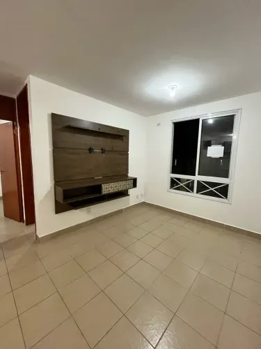 Aluga-se Apartamento