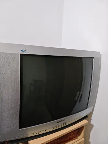 TV de Tubo Gradiente Next 29L